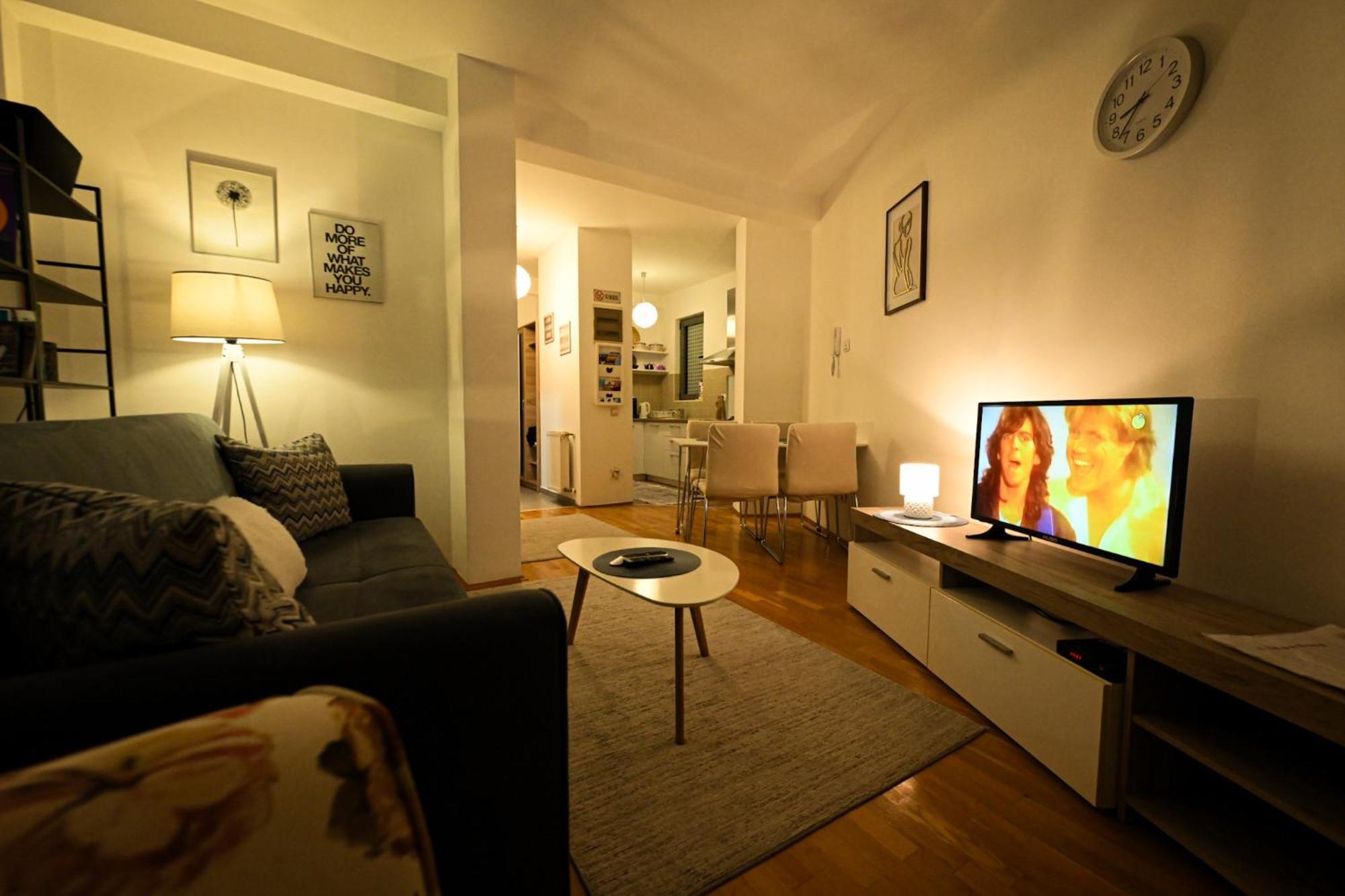 L&B Studio Apartment Prishtinë Exterior photo