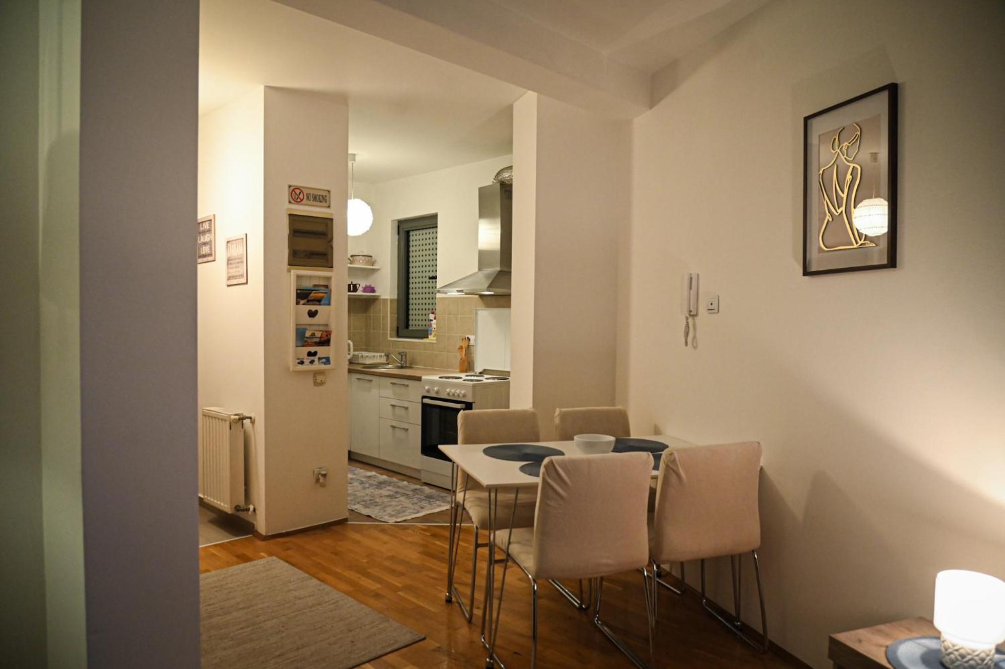 L&B Studio Apartment Prishtinë Exterior photo