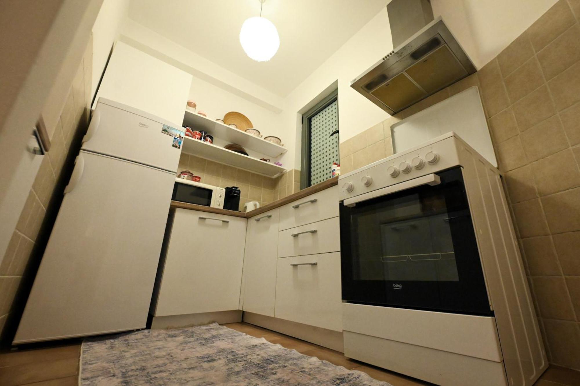 L&B Studio Apartment Prishtinë Exterior photo